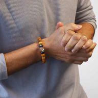 Bracelet Chakra de la Couronne en Bois de Cèdre avec Quartz Clair
