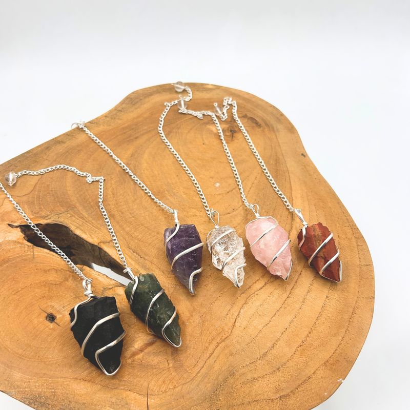 Pendule en Pierres Brutes - Quartz Rose