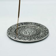 Porte-Encens Rond Om en Aluminium Poli 11cm