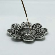 Porte-Encens Symboles Tibétains en Aluminium Poli 12cm