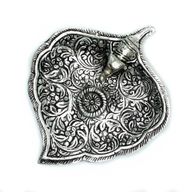 Porte Encens Feuille Éléphant en Aluminium Poli 11cm