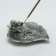 Porte Encens Feuille Éléphant en Aluminium Poli 11cm