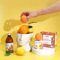 Bombe de Bain Infusée de Vitamine C aux Huiles Essentielles