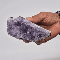 Améthyste Naturelle de Qualité Moyenne (environ 350-450gms 7.5-10cm)