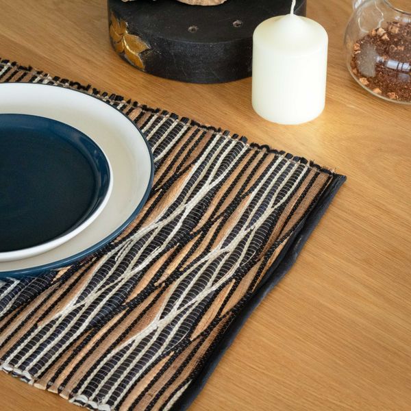 Set de Table en Jacinthe d'eau - Vagues Noires et Blanches
