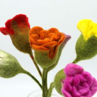 Fleurs en Feutrine  - Roses (couleurs assorties)