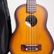Ukulélé Artisanal - Finition Orange Sunburst (4 cordes)