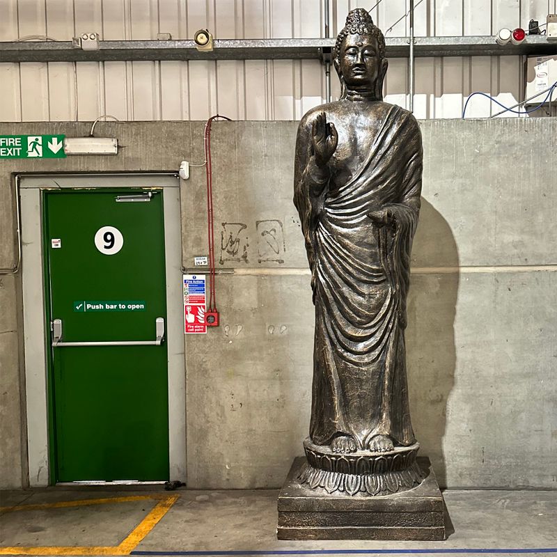 Grande Statue de Bouddha Debout Doré Antique - 3 m de haut