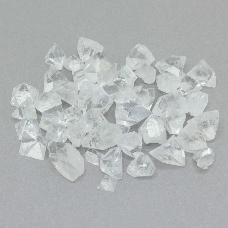 Pointes d'Apophyllite Petite Taille (7-10mm) - 100gms