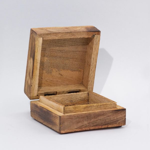 Boîte Carrée Med 13.5x13.5x6cm -HOP HARE