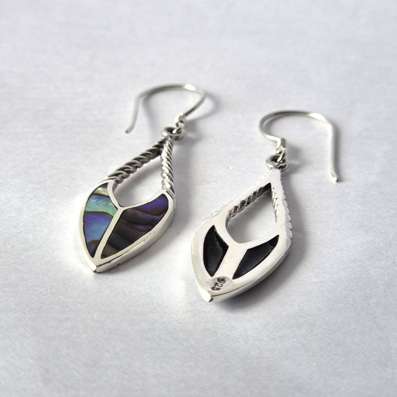 Boucles d'Oreilles en Coquillage & Argent - en Forme de Lance - Ormeau