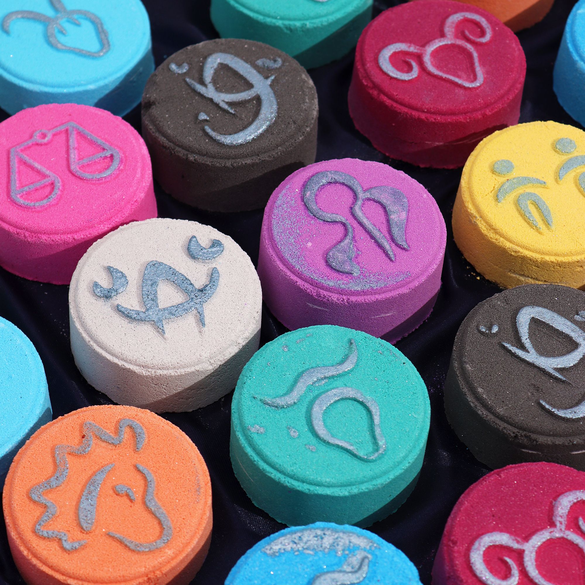 Ensemble de Bombes de Bain du Zodiaque avec Horoscope
