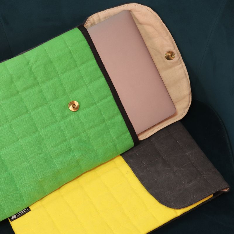 Pochette Rembourrée pour Ordinateur Portable - Vert Vif - Toile Délavée 14 oz