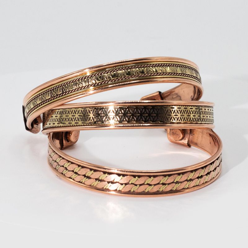 Bracelets à Motifs de Bandes de Cuivre avec Aimants (assortis)