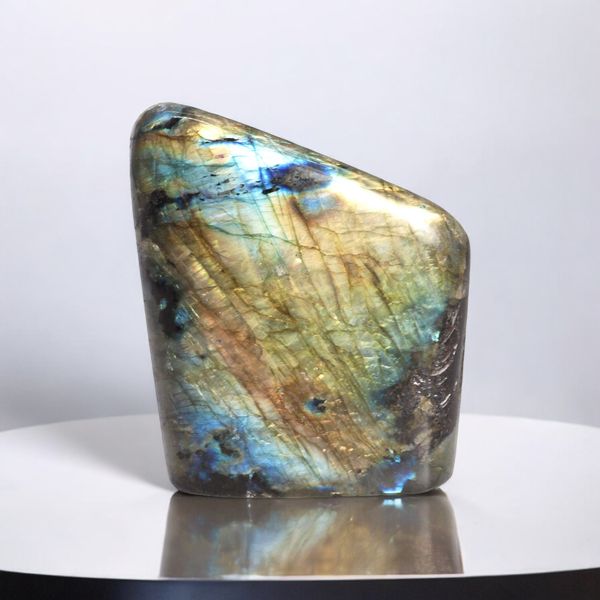 Pierres Labradorites de Madagascar