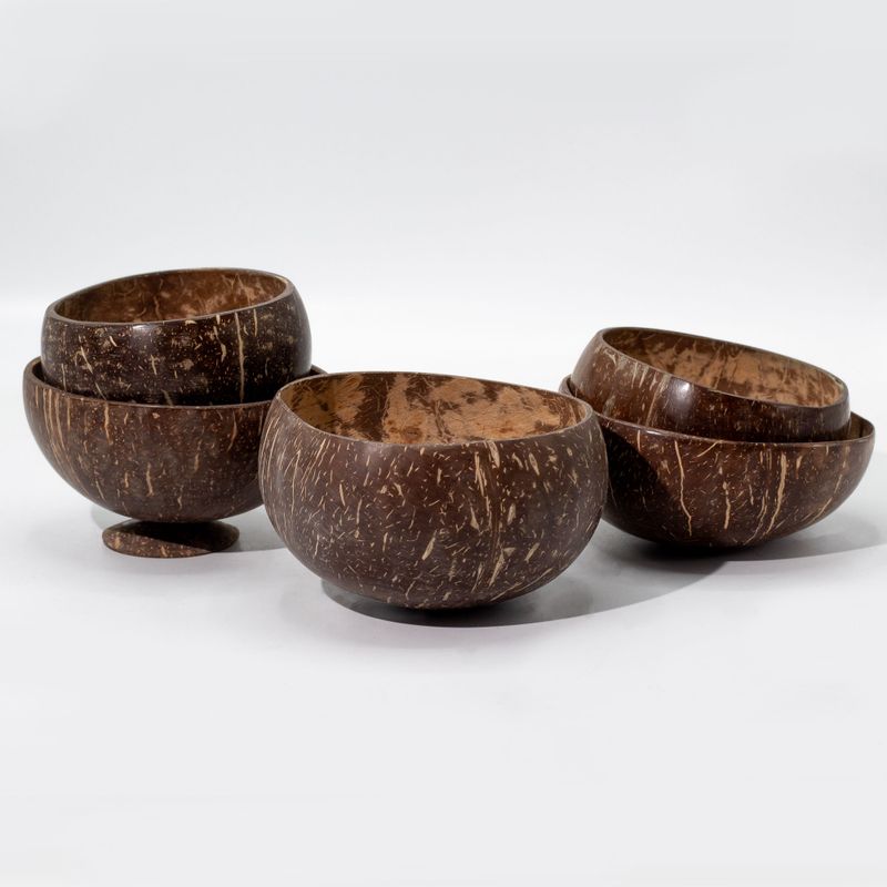 Petit Bol en Noix de Coco Naturelle – Poli – Pour Usage Artisanal – 7x10 cm.