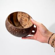 Grand Bol en Noix de Coco Naturelle – Poli – Pour Usage Artisanal – 10x14 cm.