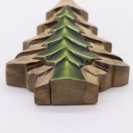Perdus dans la Forêt - Petit Arbre Décoration en Bois - 15x10cm