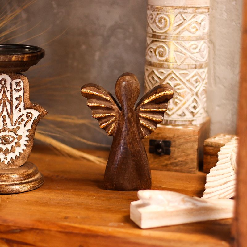 Ange Moyen en Bois de Manguier - Décor Doré - 16cm