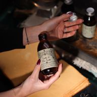 Eau Rituelle De Sorcière Ancienne - Île D’Avalon