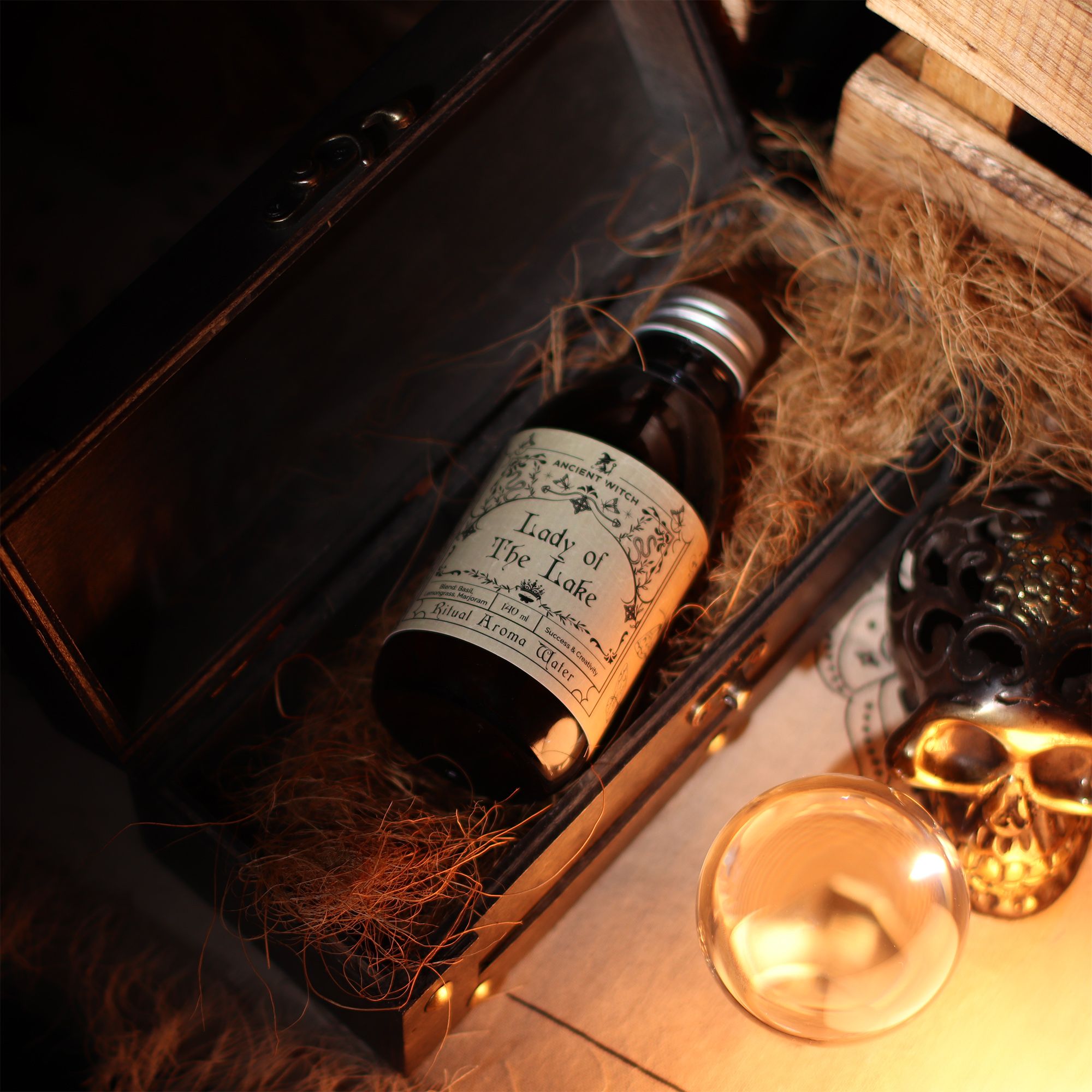 Eaux Rituelles De Sorcière Ancienne