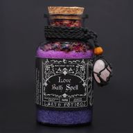Potion De Bain De Sorcière Ancienne & Amulette En Quartz Rose - Amour