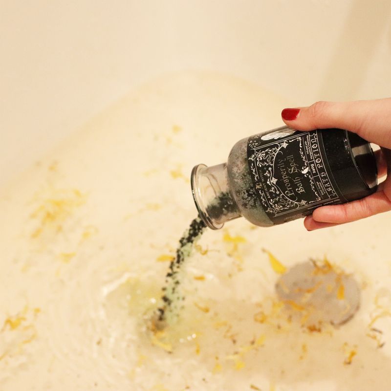 Potion De Bain De Sorcière Ancienne & Amulette En Aventurine - Prospérité