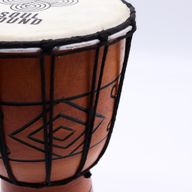 Petit Djembé Pro – Vibration d’Âme (grave) – Petit 30 cm (Diia 15 cm)