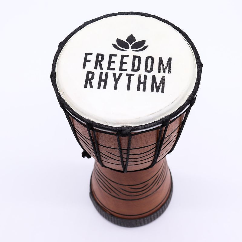 Petit Djembé Pro – Rythme de Liberté (aigu) – Petit 30 cm (Diia 15 cm)