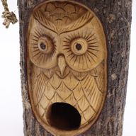 Tronc d’Arbre Visage – Nichoir – Chouette Sage