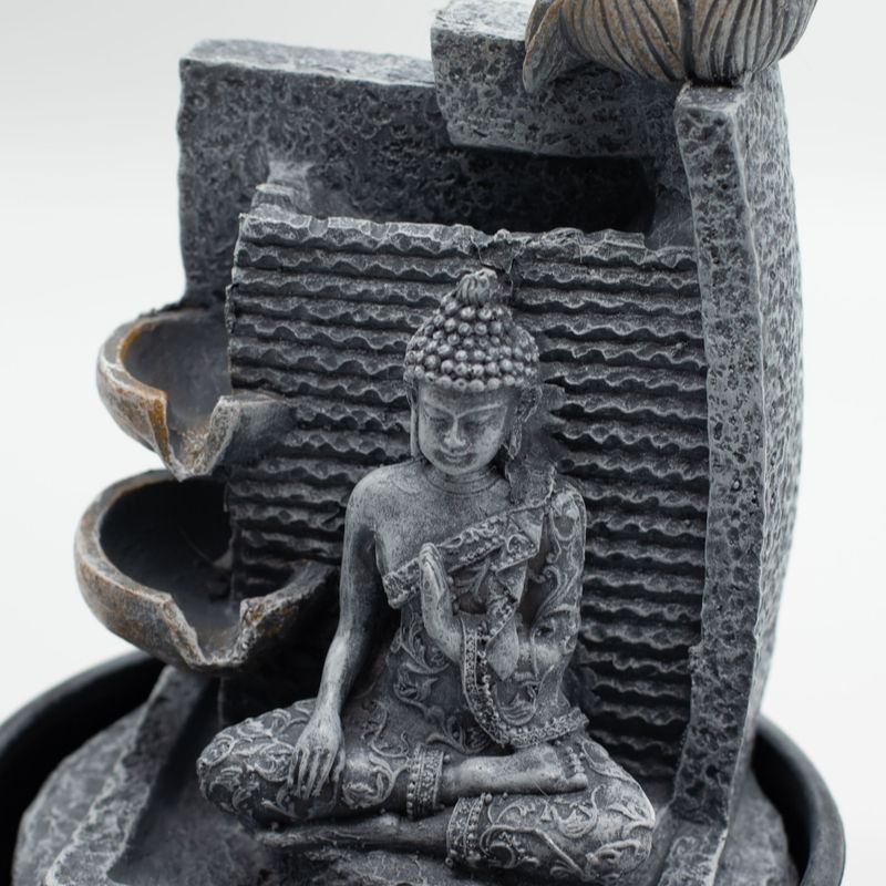 Fontaine de Table - 19x19x28 cm - Bouddha, Pots Cascadants & Fleur de Lotus