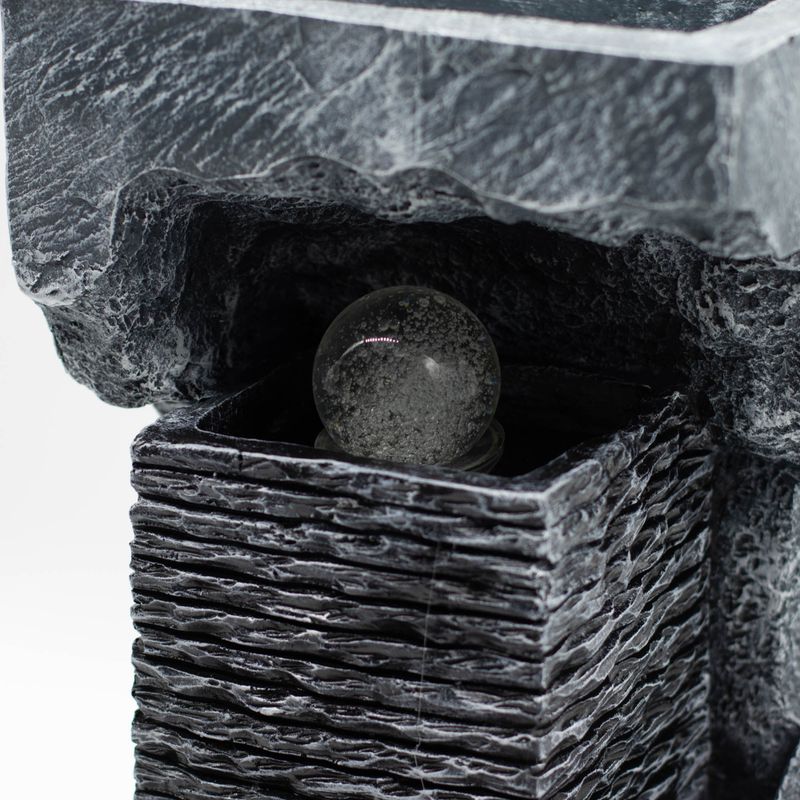 Grande Fontaine - 24x22x48 cm - Boule de Cristal Changeante en Couleur dans Rocher