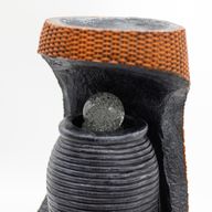 Grande Fontaine - 24x22x48 cm - Boule de Cristal Changeante en Couleur dans Urne Grecque avec Panier