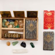 Boîte à Tarot à Trois Sections avec Support de Cartes