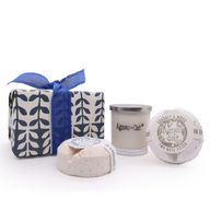 Coffret Cadeau – Violette de Parme (Bougie) + Sel Marin et Mousse & Dolly Blue (Galets Effervescents)