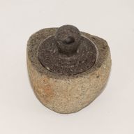 Pot d’Ancrage en Pierre de Rivière – Moyen (env. 12x8 cm)