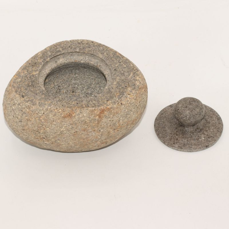 Pot d’Ancrage en Pierre de Rivière – Grand (env. 15x12 cm)
