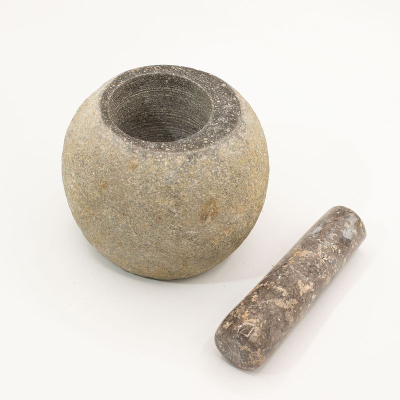 Mortier & Pilon Décoratifs en Pierre de Rivière Naturelle – Grand (env. 15x12 cm)