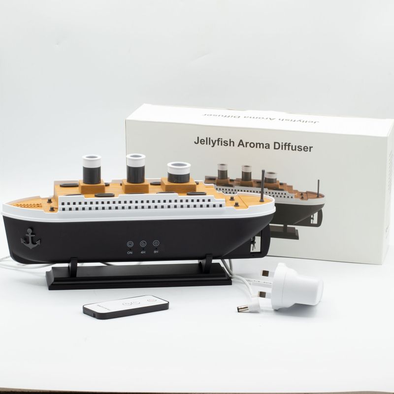 Diffuseur Maquette du Titanic USB avec Effet Nuage et Changement de Couleur