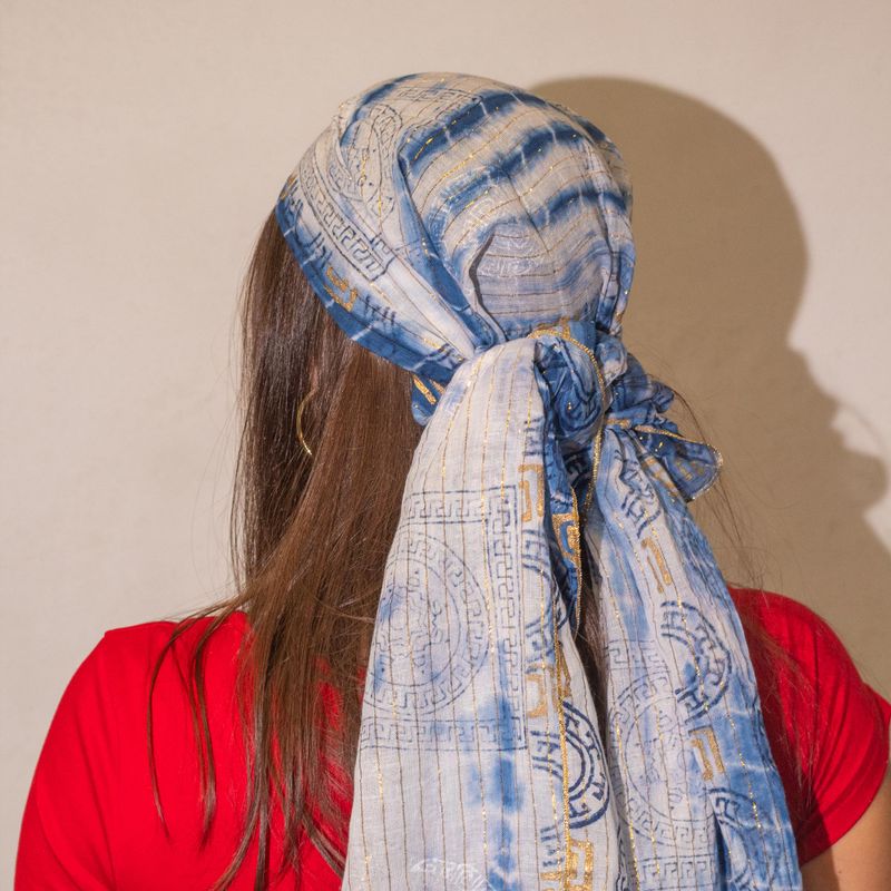 Nomad Sari  - Foulard d'Été-  180x50cm - Imprimé Marbella - Bleu avec Bordure Dorée