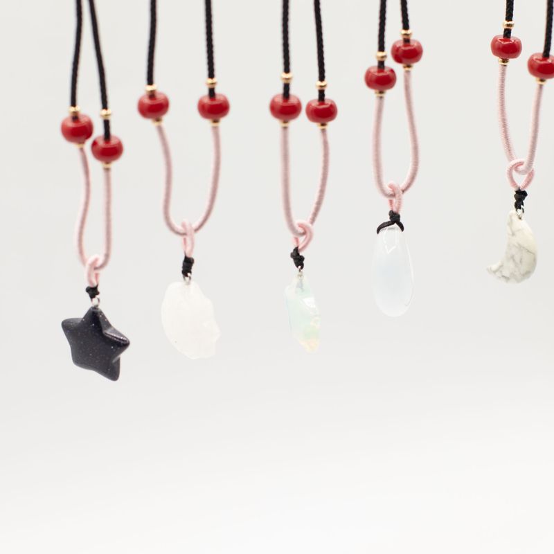 Colliers Cordon avec Pendentifs en Pierre – Collection Céleste (assortie)
