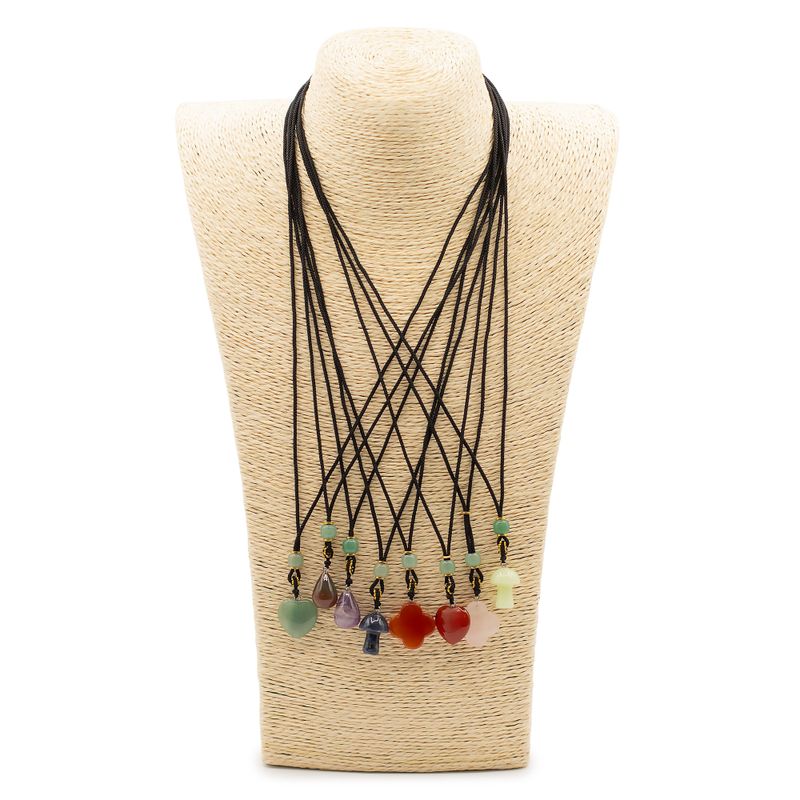 Colliers Cordon avec Pendentifs en Pierre – Collection Botanique (assortie)