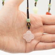 Colliers Cordon avec Pendentifs en Pierre – Collection Botanique (assortie)