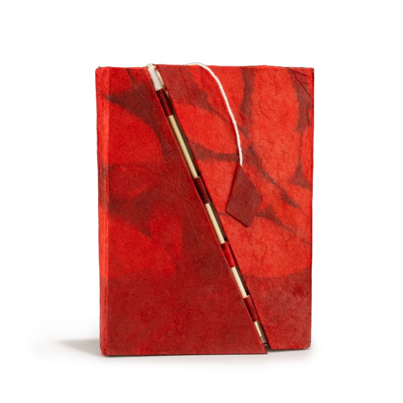 Carnet Moyen Lokta en Papier Bold Floral avec Fermeture Bambou – Rubis