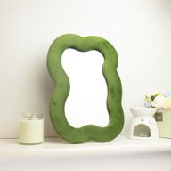 Miroir Souple Ondulé – Grand Nuage – Vert Mousse – 33,4x23,5x2,3 cm