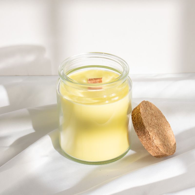 Bougie en Cire de Soja Woodwick – Sans Étiquette : Résine Forestière