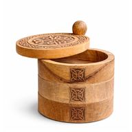 Boîte Tournante à Trois étages gravée d'un Motif Celtique