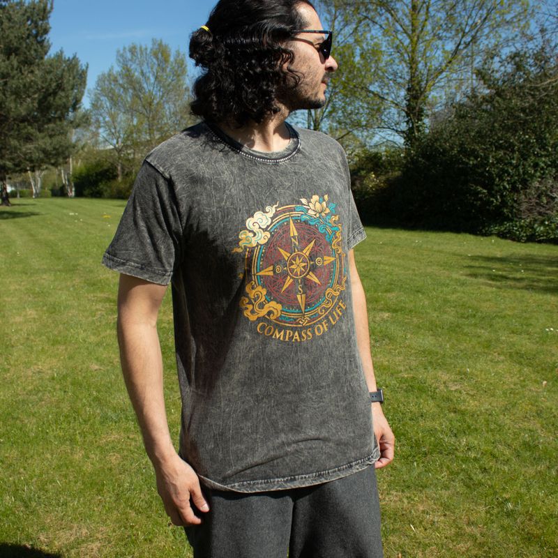 T-shirt Nomad Sari en coton délavé - Boussole de la vie - charbon - petit