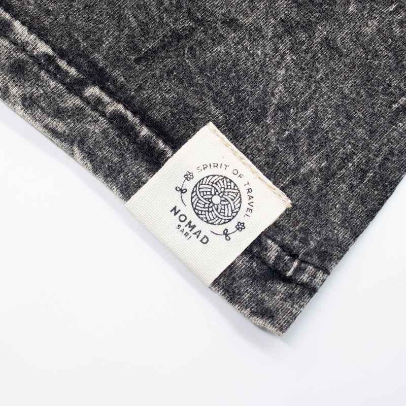 T-shirt Nomad Sari en coton délavé - Boussole de la vie - charbon - petit