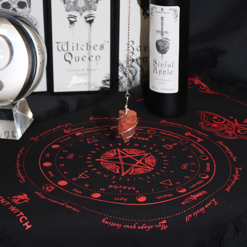 Tapis de Divination pour Pendule - Papillon Mystique - Noir & Rouge Sang